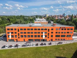 Pronájem kanceláře, Mělník, Bezručova, 103 m2