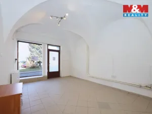 Pronájem obchodního prostoru, Polná, Sezimovo náměstí, 40 m2