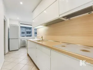 Prodej bytu 3+1, Znojmo, Dukelských bojovníků, 72 m2