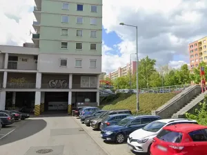Pronájem garážového stání, Praha - Stodůlky, Sluneční náměstí, 15 m2