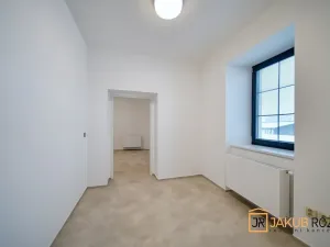 Pronájem bytu 3+kk, Vrchlabí, Na bělidle, 84 m2