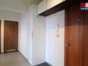 Pronájem bytu 2+1, Praha - Vršovice, Vršovická, 62 m2