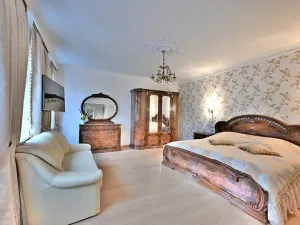 Prodej bytu 2+kk, Karlovy Vary, Vřídelní, 55 m2