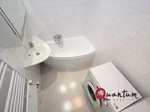 Pronájem bytu 2+kk, Praha - Podolí, Podolské nábřeží, 50 m2