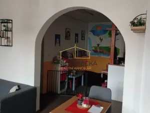 Prodej rodinného domu, Mnichovice, Masarykovo náměstí, 240 m2