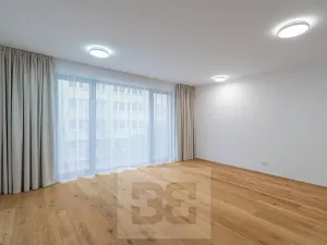 Pronájem bytu 1+kk, Praha - Košíře, Starokošířská, 43 m2