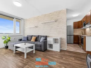 Pronájem bytu 2+kk, Praha - Stodůlky, Husníkova, 43 m2