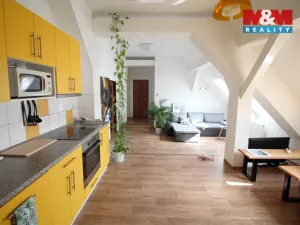 Pronájem bytu 2+kk, Hradec Králové, Tylovo nábřeží, 68 m2