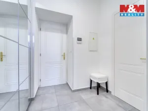 Prodej bytu 1+kk, Praha - Vinohrady, Římská, 35 m2