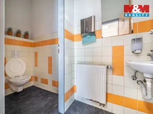 Pronájem kanceláře, Plzeň - Božkov, Božkovské náměstí, 172 m2