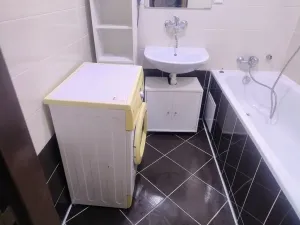 Pronájem bytu 3+kk, Praha - Bohnice, Radomská, 58 m2