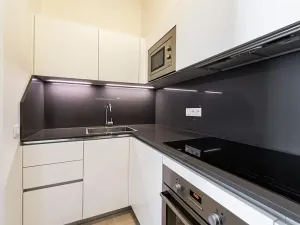 Pronájem bytu 3+1, Praha - Nové Město, Bolzanova, 93 m2