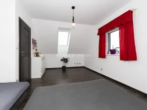 Prodej rodinného domu, Hvozdnice, 146 m2