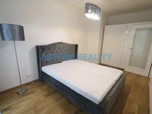 Pronájem bytu 2+kk, Praha - Žižkov, Olšanská, 51 m2