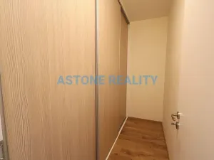 Pronájem bytu 2+kk, Praha - Žižkov, Olšanská, 51 m2