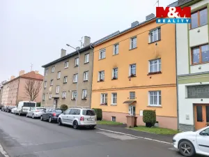 Pronájem bytu 1+1, Karlovy Vary - Dvory, 1. máje, 28 m2