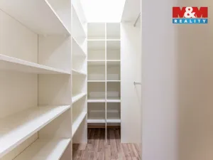 Prodej bytu 3+kk, Klecany, V Honech, 68 m2