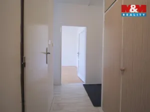 Pronájem bytu 1+1, Praha - Malešice, Skřivanská, 35 m2