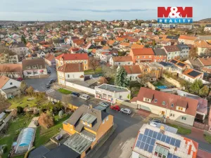 Prodej obchodního prostoru, Kladno - Švermov, Velvarská, 87 m2