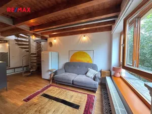 Pronájem bytu 2+kk, Praha - Smíchov, Hořejší nábřeží, 44 m2