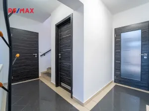 Prodej rodinného domu, Nupaky, Kruhová, 161 m2