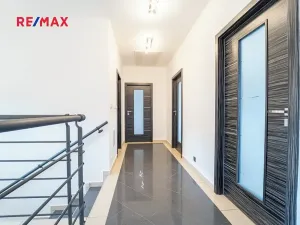 Prodej rodinného domu, Nupaky, Kruhová, 161 m2