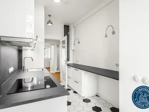 Prodej bytu 3+1, Praha, Soukenická, 99 m2