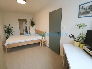 Prodej bytu 3+kk, Praha - Hlubočepy, Kříženeckého náměstí, 93 m2
