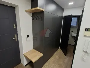 Pronájem bytu 3+1, Kolín, Kpt. Jaroše, 95 m2