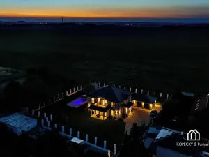 Prodej rodinného domu, Přezletice, Čakovická, 405 m2