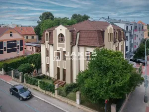 Pronájem bytu 2+kk, Praha - Liboc, Jenečská, 34 m2