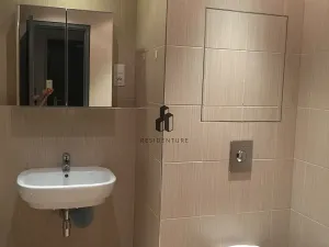 Pronájem bytu 1+kk, Praha - Vinohrady, Korunní, 42 m2