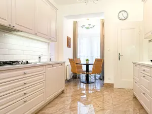 Prodej bytu 3+1, Karlovy Vary, Foersterova, 112 m2