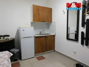 Pronájem kanceláře, Kladno, Pavlisova, 140 m2