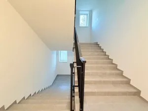 Pronájem bytu 2+kk, Milovice, Slepá, 57 m2