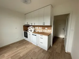 Pronájem bytu 1+1, Adamov, Sadová, 32 m2