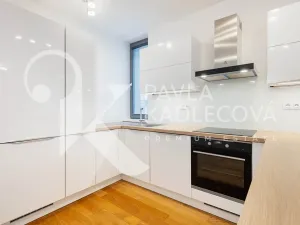 Pronájem bytu 3+kk, Praha - Karlín, Sokolovská, 100 m2