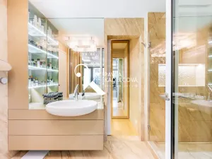 Prodej bytu 4+kk, Praha - Karlín, Karolinská, 200 m2