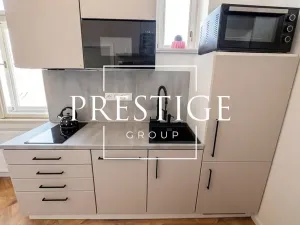 Pronájem bytu 2+kk, Praha - Smíchov, Nádražní, 32 m2