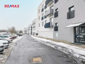 Pronájem bytu 1+kk, Plzeň, V Zahrádkách, 39 m2