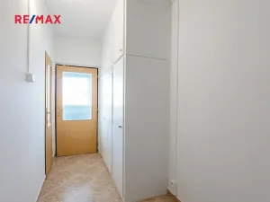 Prodej bytu 3+1, Praha - Malešice, Počernická, 72 m2