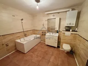 Prodej bytu 2+kk, České Budějovice, Rudolfovská tř., 98 m2