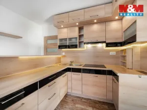 Prodej rodinného domu, Osík, 227 m2