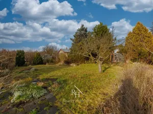 Prodej zahrady, Kladno, 303 m2