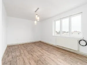 Prodej bytu 3+1, Tlustice, 72 m2