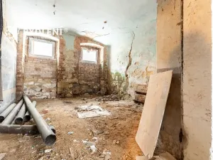 Prodej výrobních prostor, Malé Březno, 670 m2