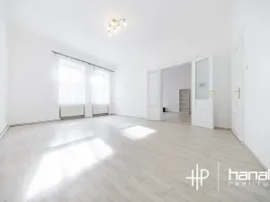 Prodej bytu 3+1, Olomouc, Komenského, 116 m2