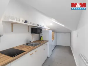 Pronájem kanceláře, Ostrava - Kunčičky, Škrobálkova, 173 m2