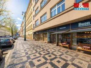 Prodej bytu 3+1, Praha - Malá Strana, Újezd, 103 m2