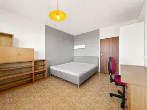 Prodej bytu 3+1, Studená, Komenského, 74 m2